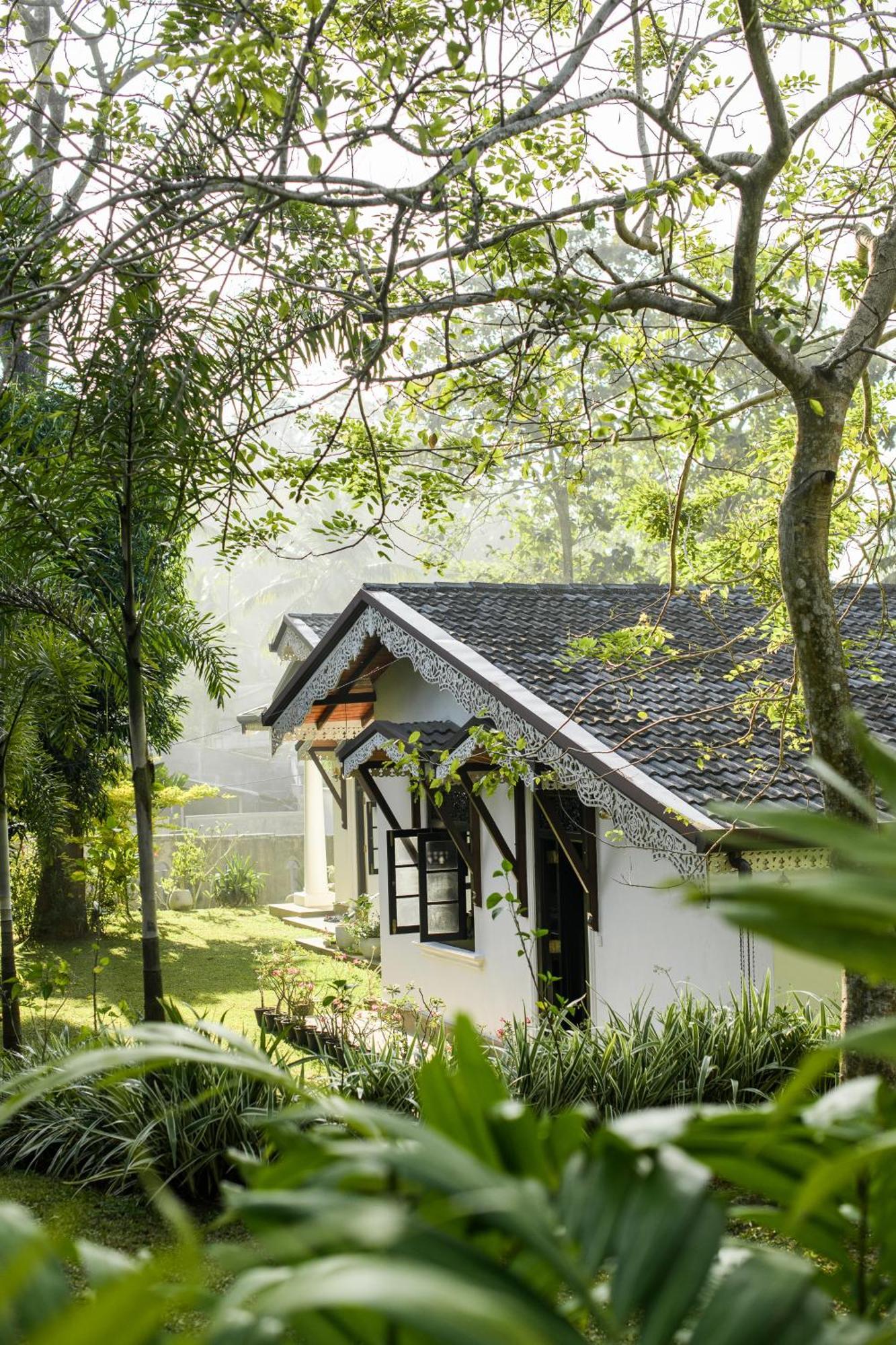 Roots Retreat Hotel Unawatuna Kültér fotó